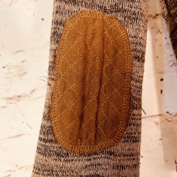 Sweet Wanderer Side-Button Cozy Knit Sweater Women’s Medium Marled Brown - Picture 7 of 8